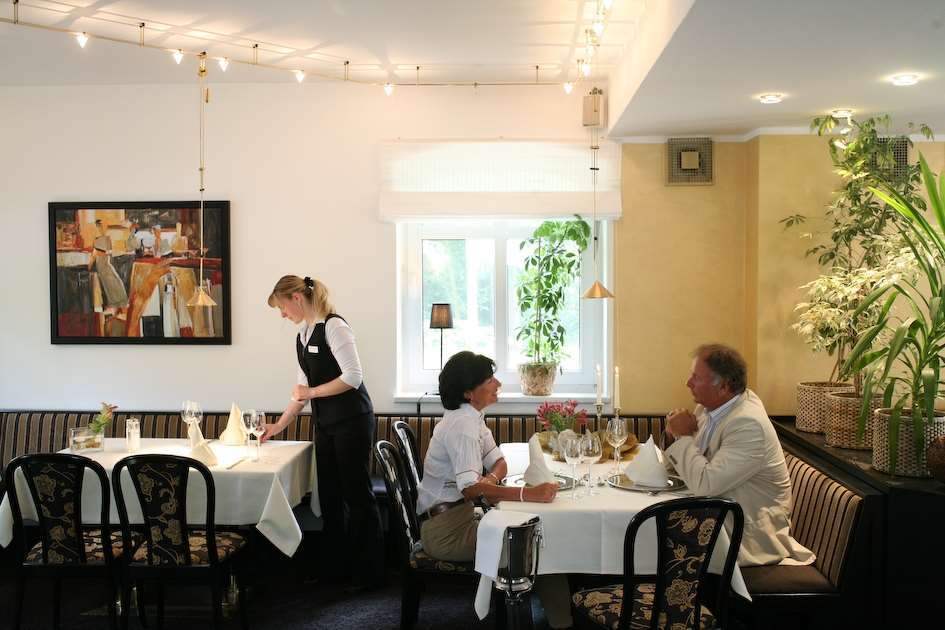 Ringhotel Villa Margarete วาเริน ร้านอาหาร รูปภาพ